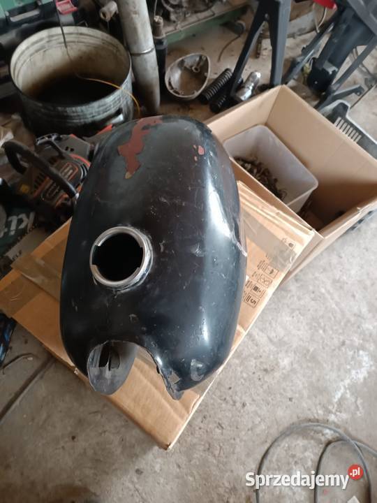 Zbiornik WSK garbuska Płouszowice-Kolonia