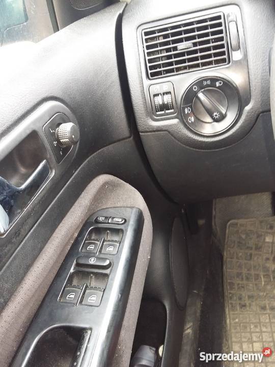 VW GOLF IV 16BenzynaZielony Metalik z manualna mazowieckie Wacławów
