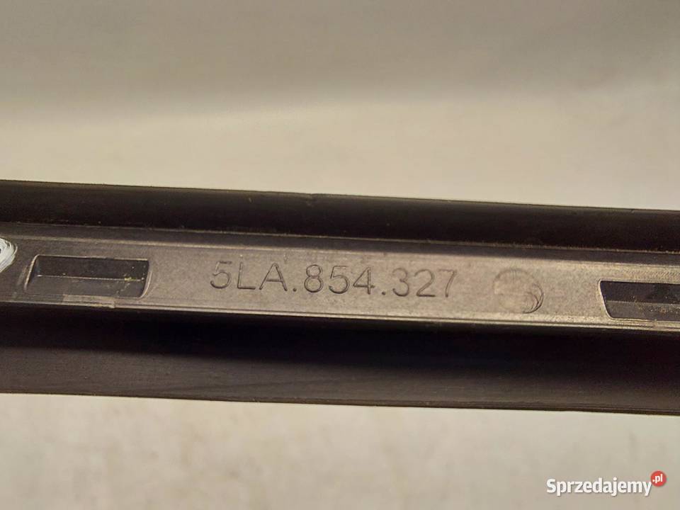 Skoda Enyaq 5LA iV60 LISTWA SZYBY PRZEDNIEJ LEWA