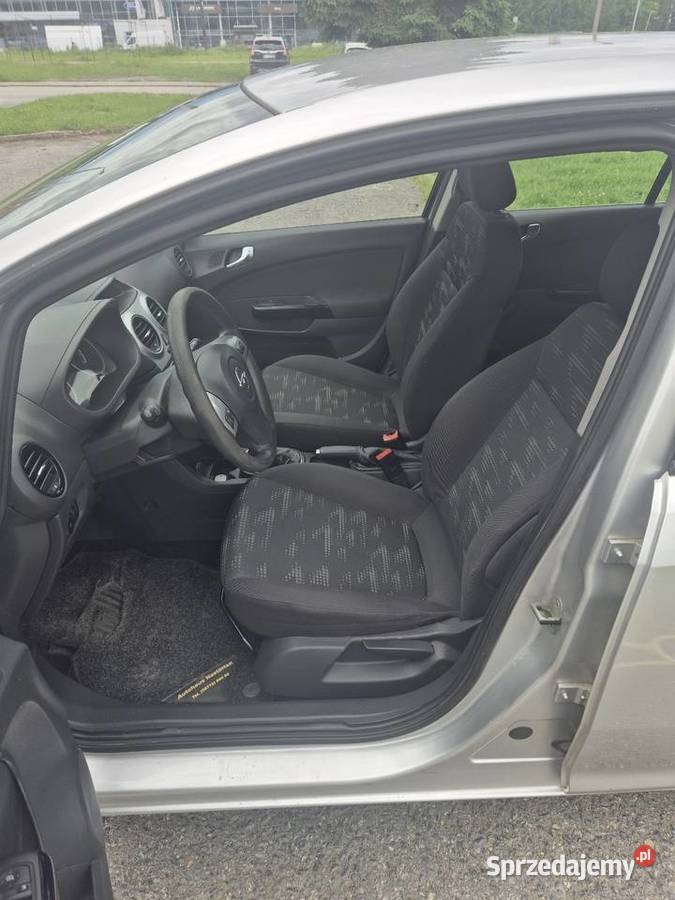 Opel Corsa 12 benzyna 2011 klimatyzacja super nieuszkodzony Nowy Sącz