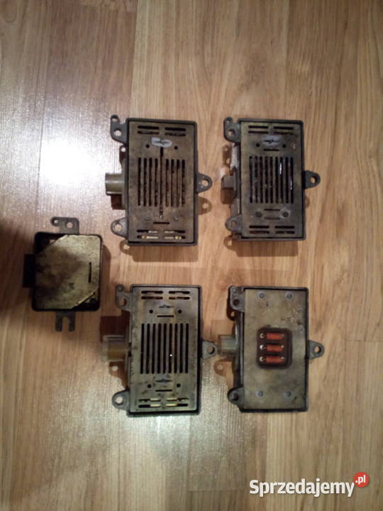 Regulator napięcia przekaźniki wyłączniki Wołga osobowe Części Dobieszowice