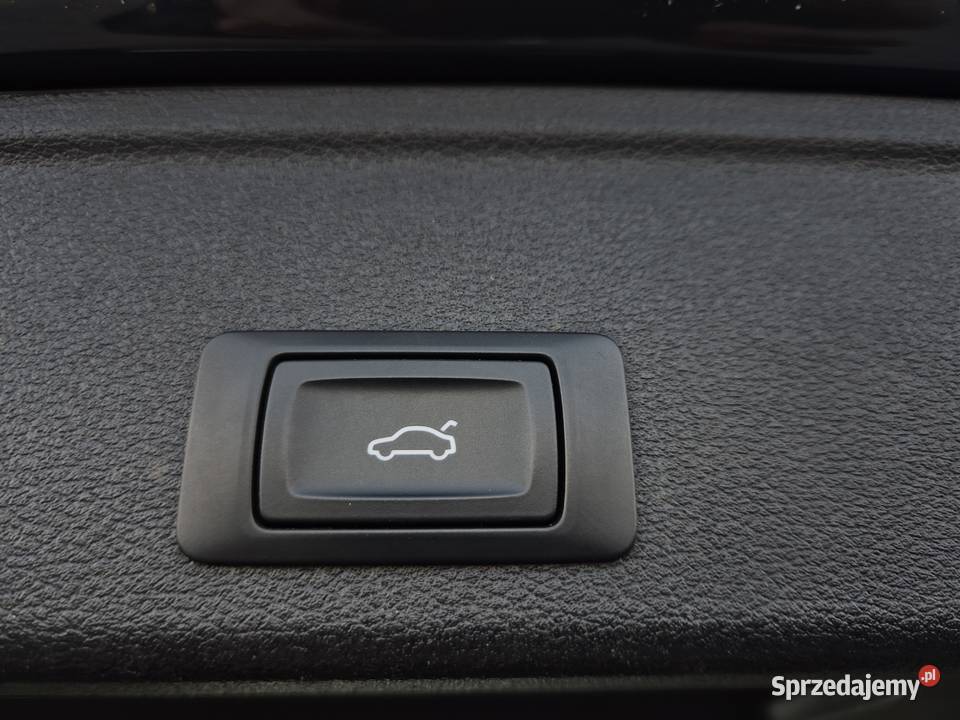 Audi A4 b9 lift 20tfsi niski przebieg Leszno sprzedam