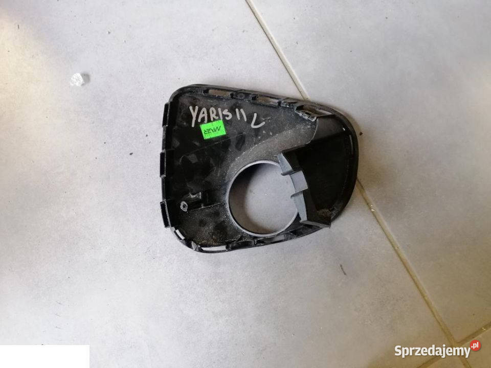 TOYOTA YARIS II RAMKA OBUDOWA HALOGENU LEWA Kozubszczyzna