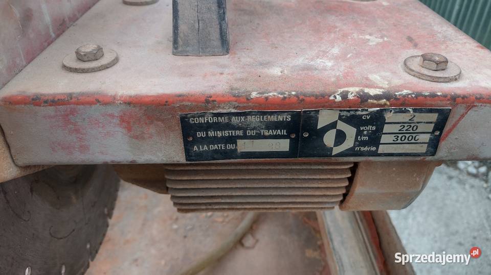 Sprzedam maszynę do cięcia płytek Staszów