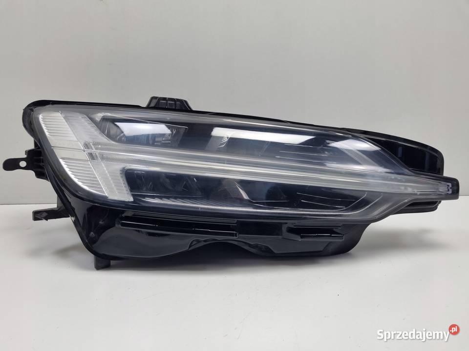 LAMPA PRAWA Volvo XC60 II FULL LED PRZEDNIA Rudka sprzedam