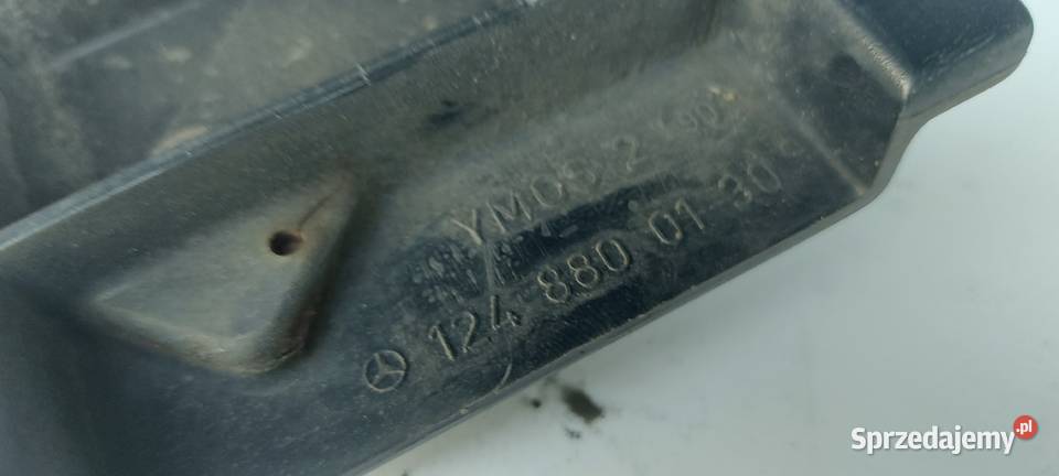Slizg zderzaka tył mercedes w124 1248800130 osobowe Pozostałe wielkopolskie Zbąszyń