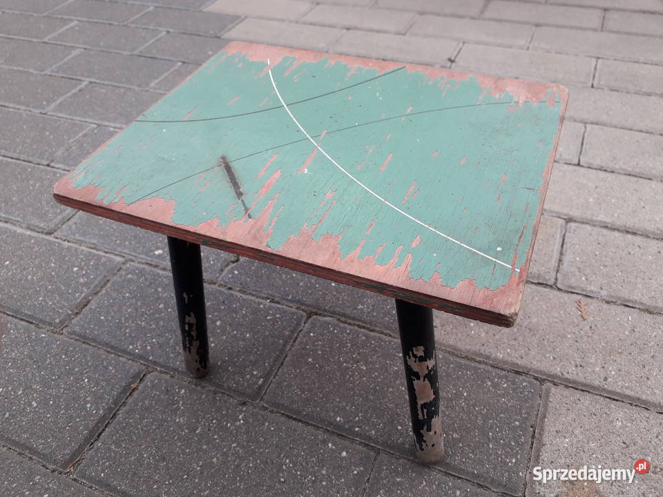 Stary stołeczek prl z metką