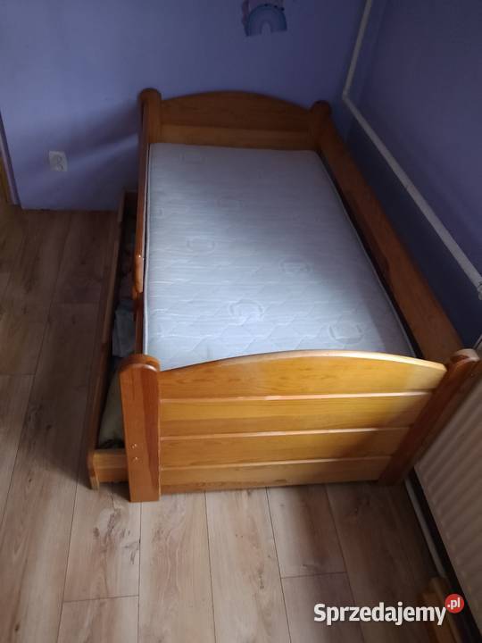 Łóżko dziecięce drewianne Bartoszewice sprzedam