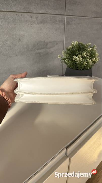 Elegancka biała torebka z długim paskiem Katowice sprzedam