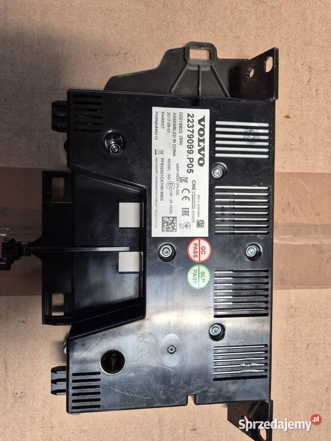 Wyświetlacz ekran panel radia nawigacja Volvo Igołomia