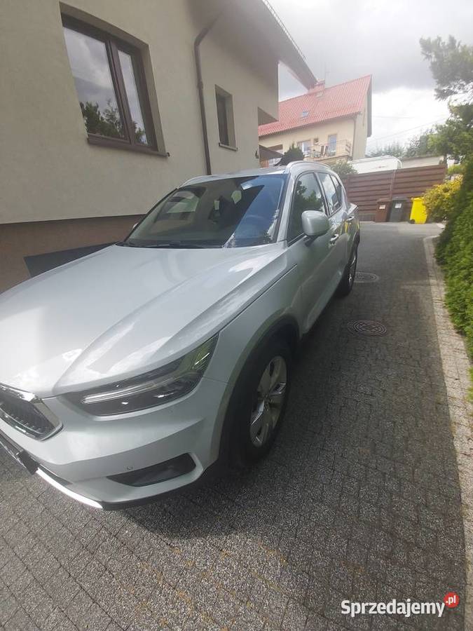 Volvo XC40 T3 1477 cn3 Benzyna 120kw 163 serwis Rok produkcji 2021 pomorskie