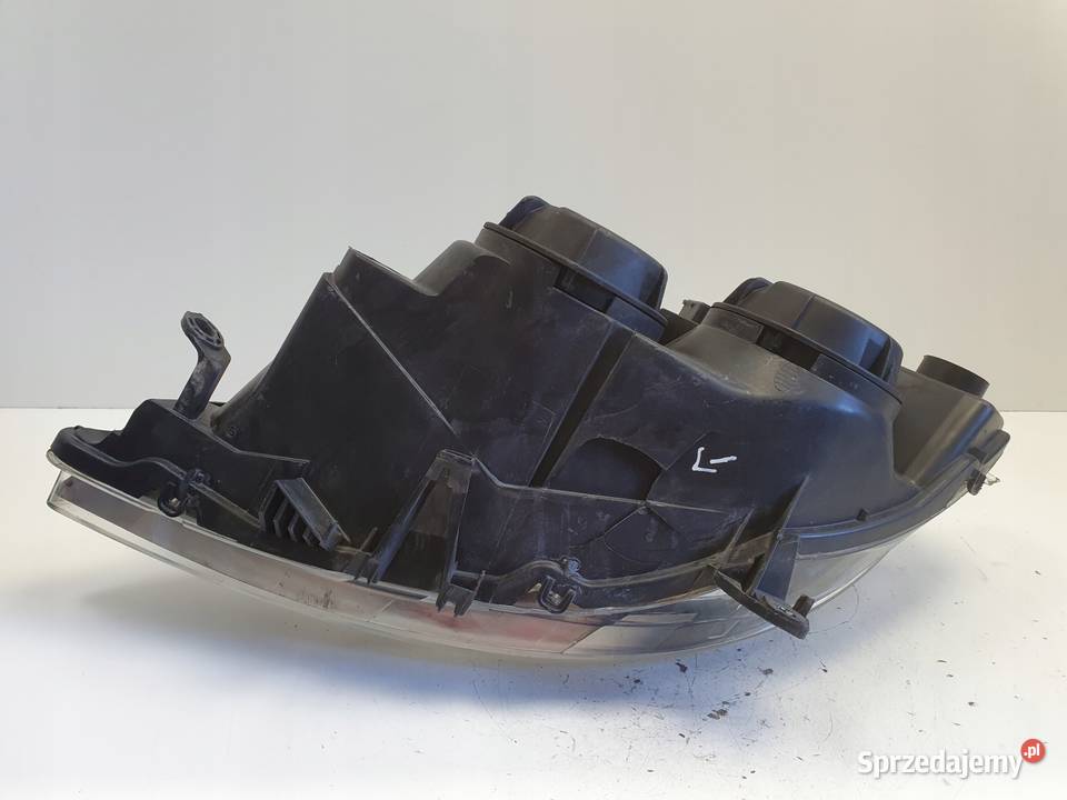 LAMPA PRAWA Peugeot 307 0105 PRZEDNIA prawy Lampy przednie lubelskie Rudka