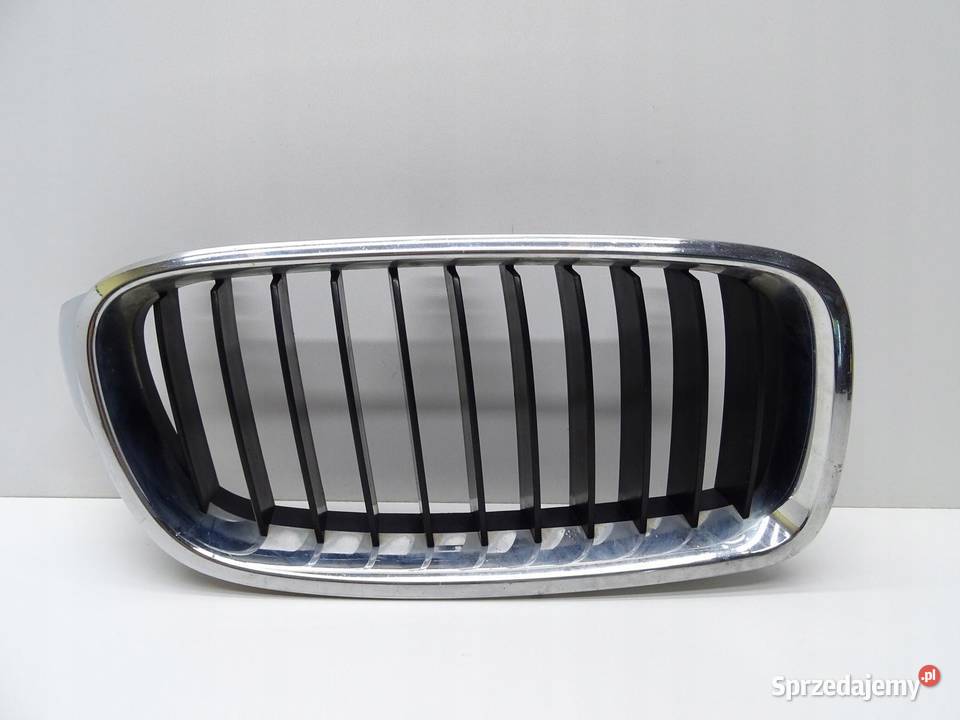 ATRAPA GRILL NERKA PRAWY PRAWA PRZÓD PRZEDNIA