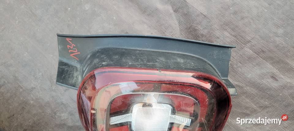 DACIA DUSTER II 2 1721 LAMPA LEWA TYŁ TYLNA Ruda Śląska