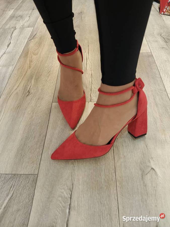 42 czerwone zmysłowe czółenka wieczorowe z tkanina Kraków