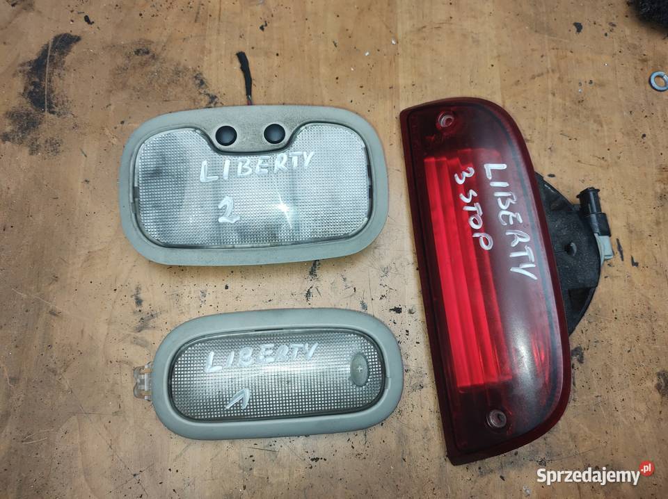 JEEP LIBERTY lamka wewnetrzna 3 swiatło stop Kielce