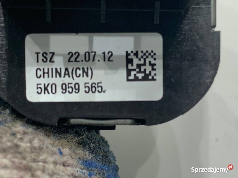 PRZEŁĄCZNIK REGULACJI LUSTEREK VW CC B7