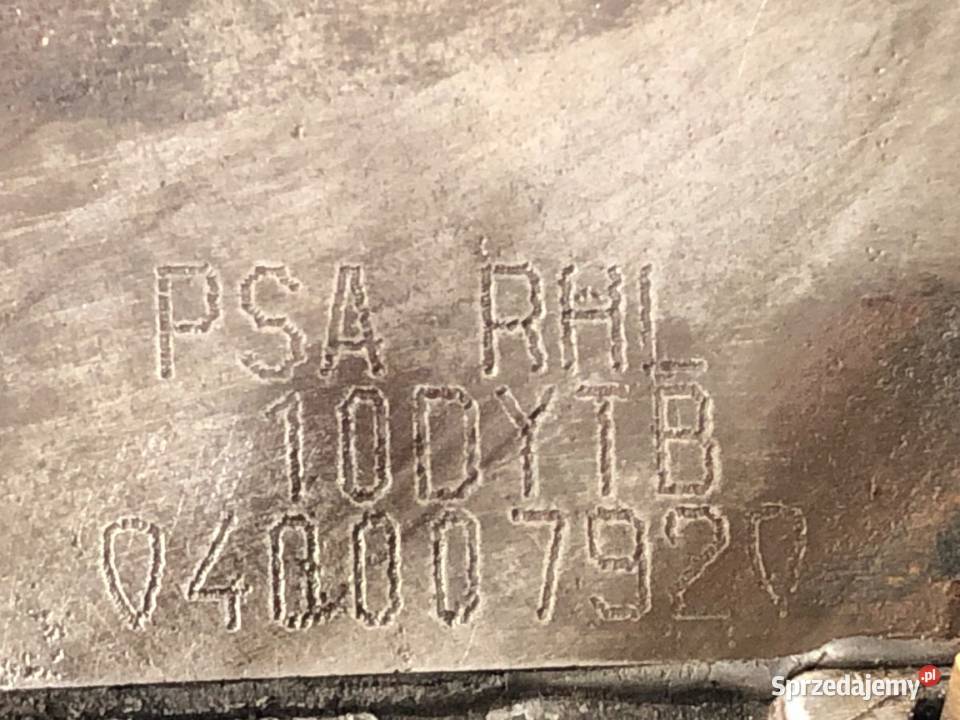 SILNIK PEUGEOT 20 126 RHL 0411 407 SW Silniki kompletne