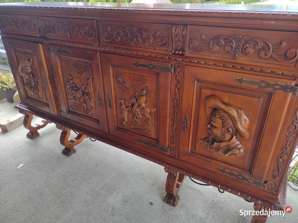 Ręcznie rzeźbiona z Hiszpanii komoda