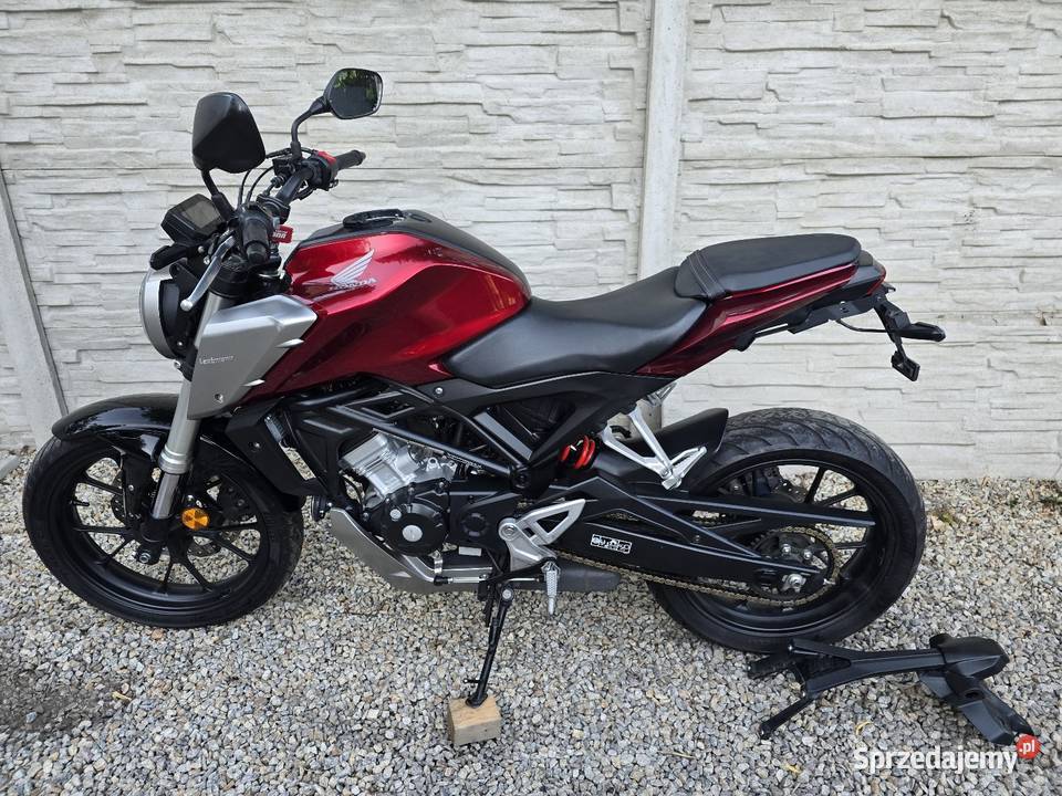 Honda cb125r PIĘKNA Honda Sobótka