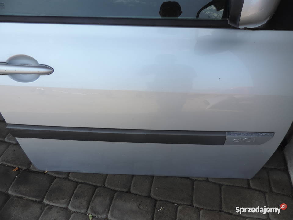RENAULT MEGANE 2 HB DRZWI PRAWY PRZÓD PRZEDNIE części blacharskie małopolskie Nowy Sącz sprzedam