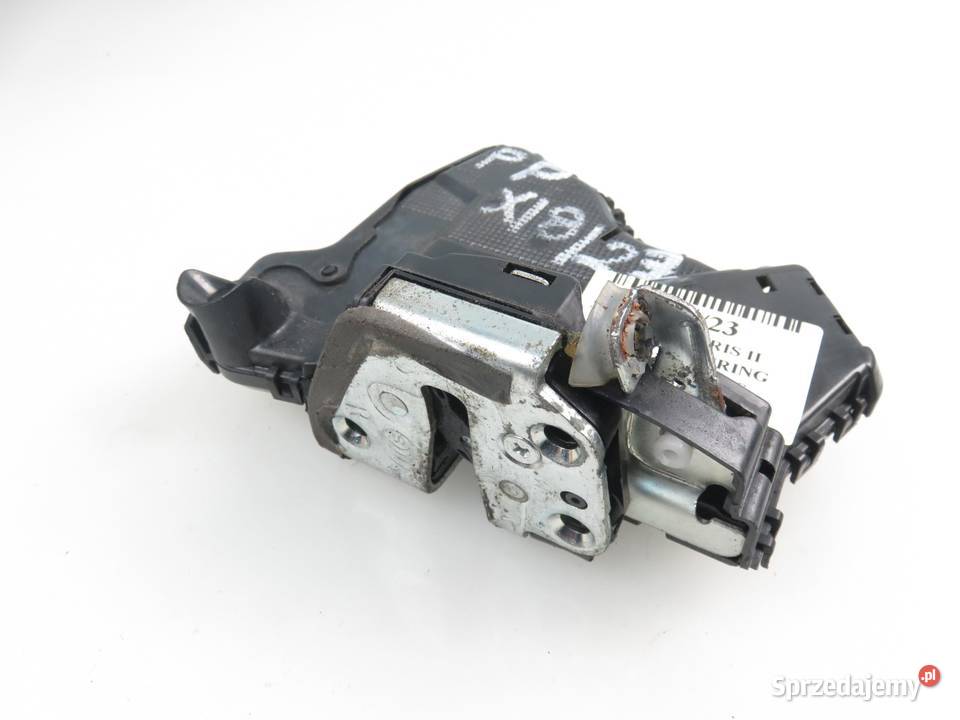 ZAMEK PRAWY PRZEDNI TOYOTA AURIS II E18