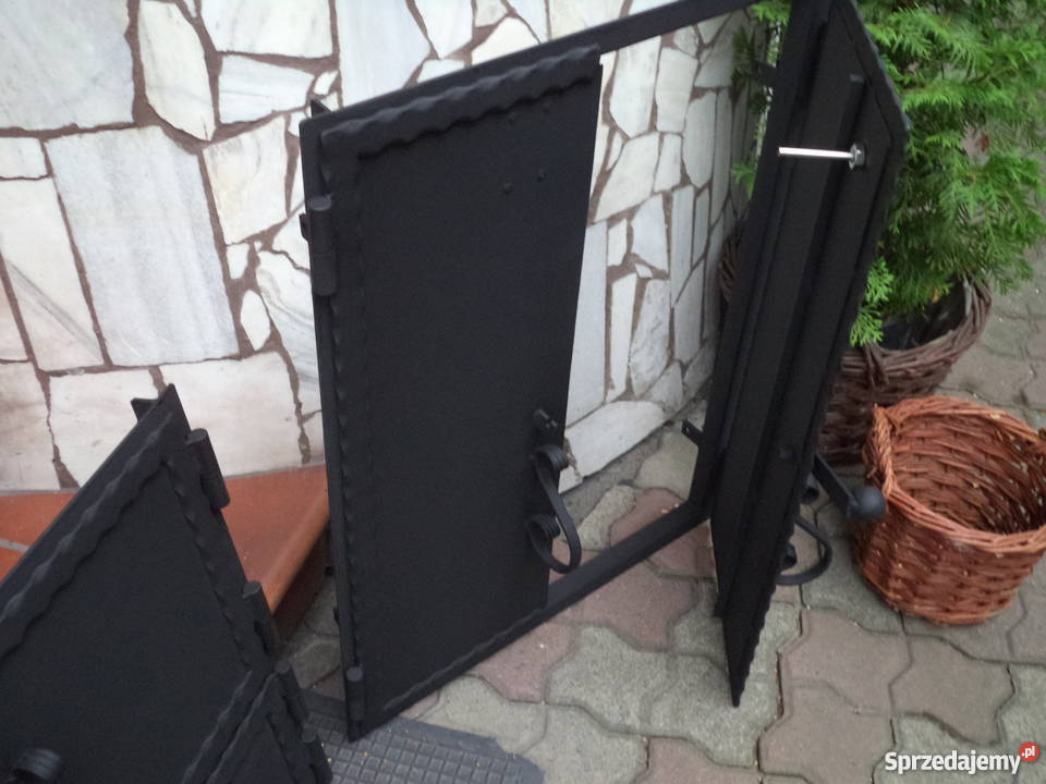 Drzwiczki do wędzarni i paleniska ruszt Góra