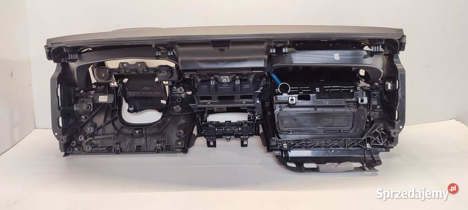 VOLVO XC40 DESKA KOKPIT RHD ANGLIK 31442544