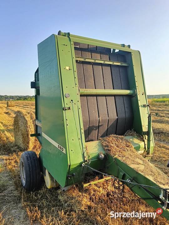 Prasa rolująca John Deere 550 Daleszyce