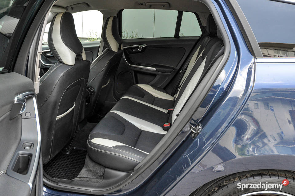 Volvo V60 20d 163 Bezwypadkowy RDesign Wrocław sprzedam