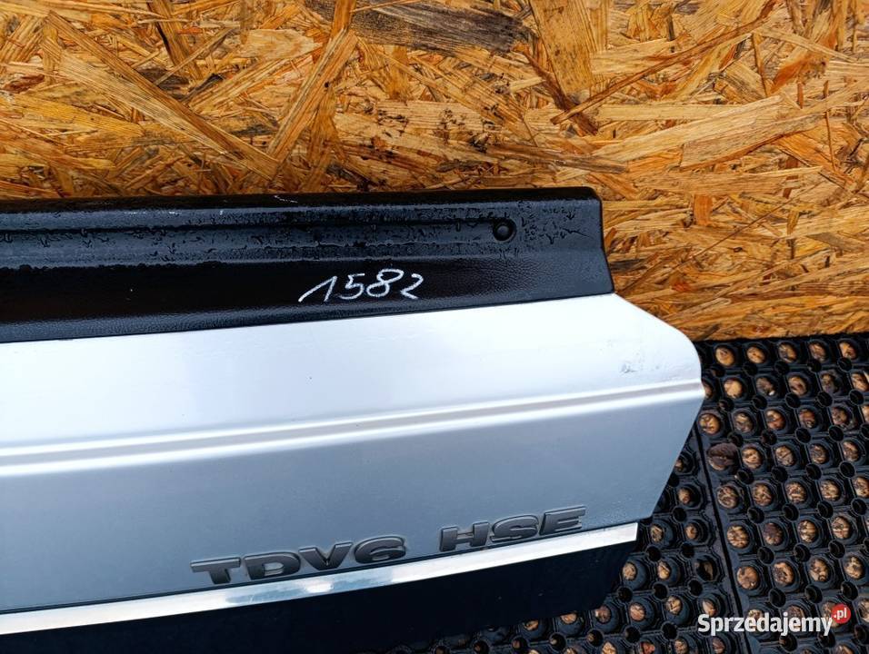 LAND ROVER DISCOVERY III L319 BURTA KLAPA TYŁ osobowe Klapy bagażnika wielkopolskie Zbierkowo