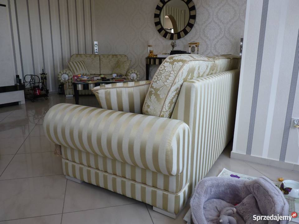 Kanapa sofa wypoczynek stylowa trójka meble Komplety wypoczynkowe Marki sprzedam