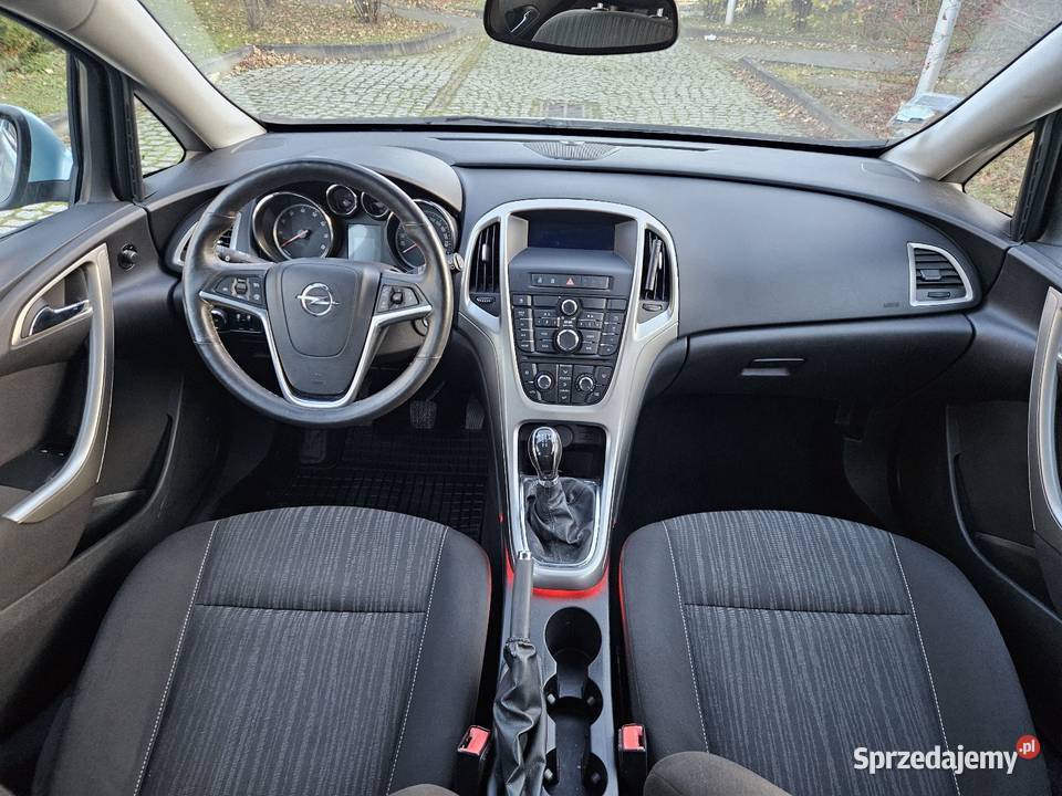 Astra J 2010r 14Benz 100 Klima Niski Przebieg Ryglice