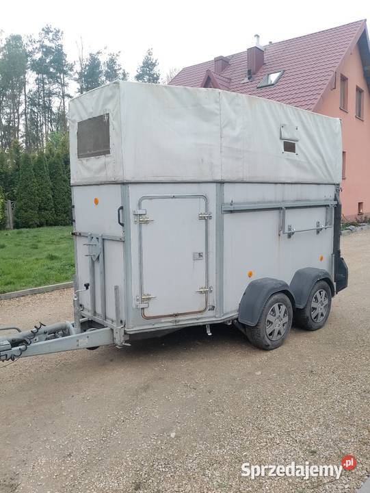 Przyczepa do przewozu koni Żerdzina