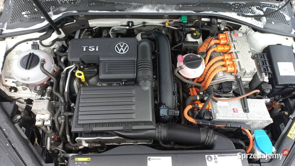 VW Golf GTE hybryda plug in hybryda Szydłowiec