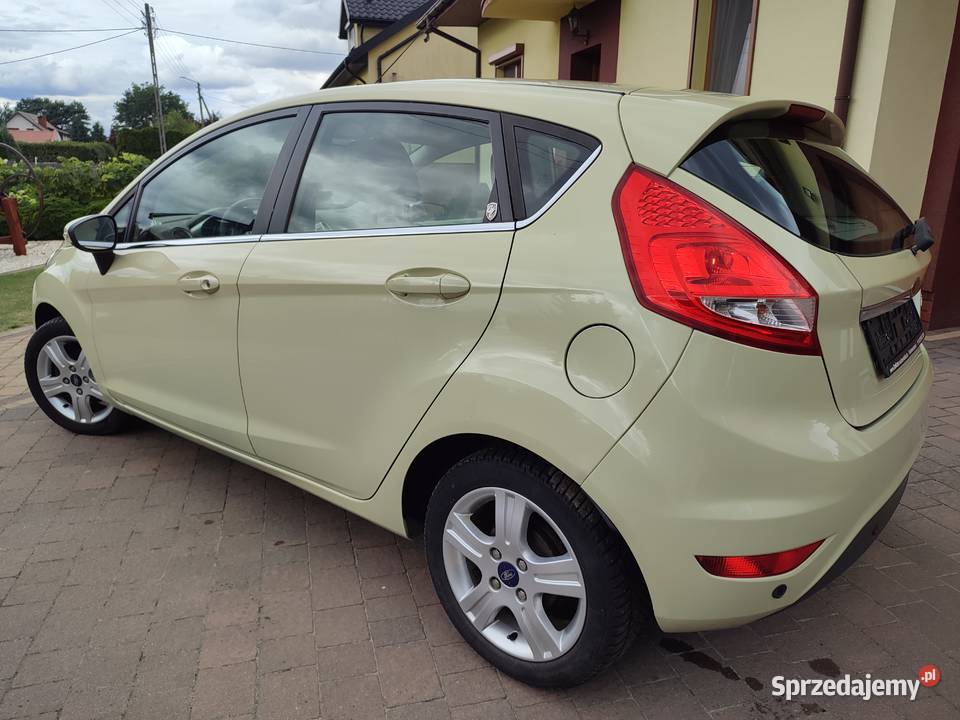 Ford Fiesta MK7 125 Benzyna Ghia Titanum Jasne Turek