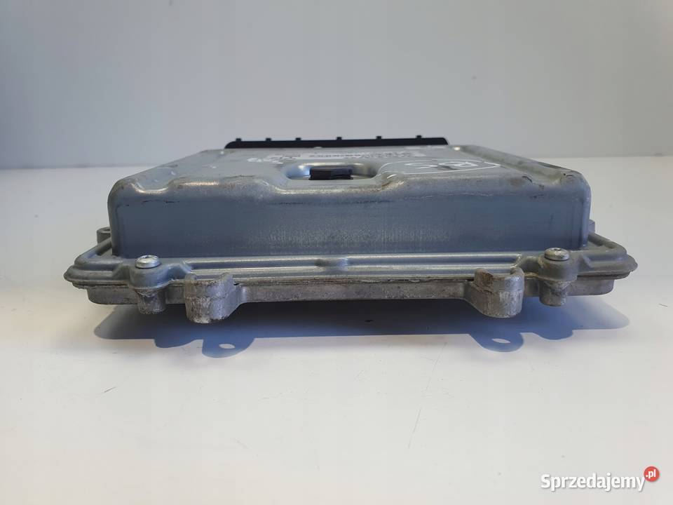 Volvo V40 II 20 D3 STEROWNIK SILNIKA komputer