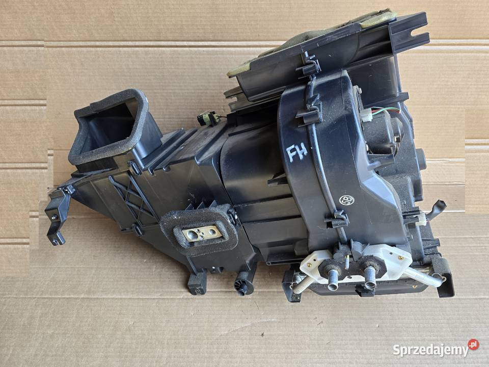 Suzuki Ignis I FH 0003 nagrzewnica ogrzewania Pozostałe Legnica