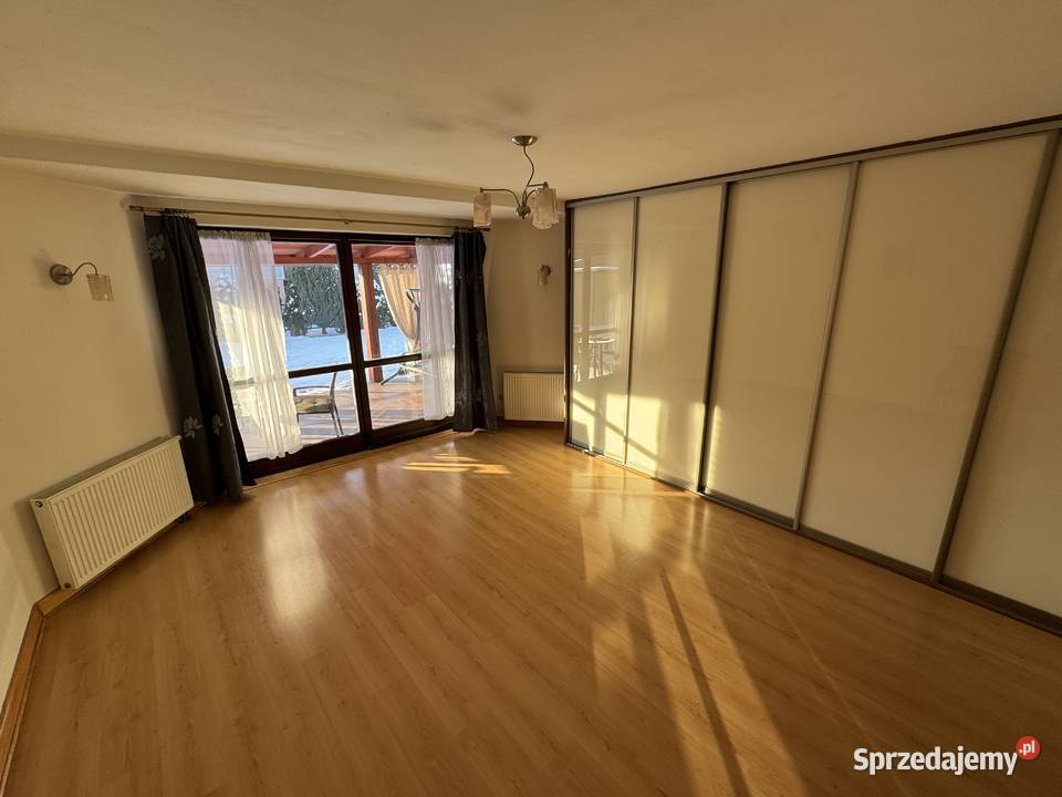 Dom wolnostojący 250m2strych 50m2 250m2 Kock