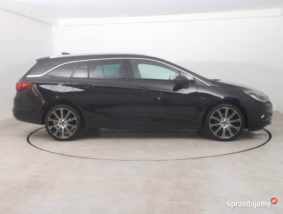 Opel Astra 16 BiCDTI światła przeciwmgielne dolnośląskie Bielany Wrocławskie