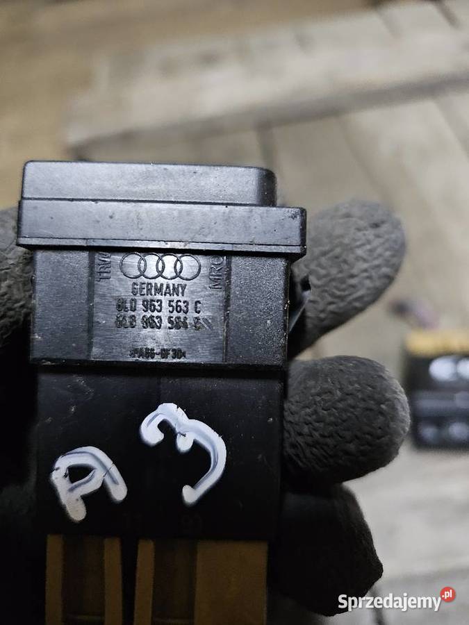 Przełaczniki podgrzewania fotela audi a3 8l Łagów