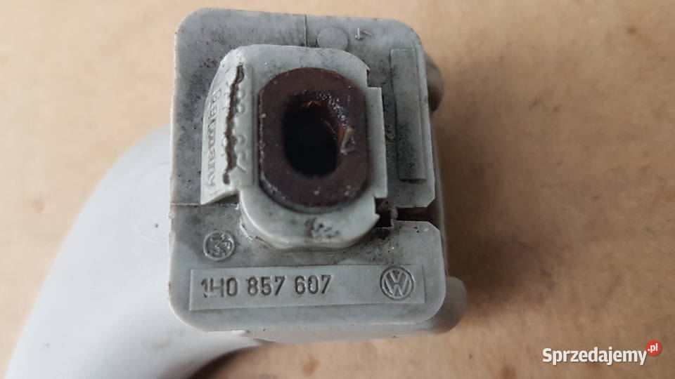 VW GOLF III UCHWYT RĄCZKA PODSUFITKI 1H0857607 Skarżysko-Kamienna