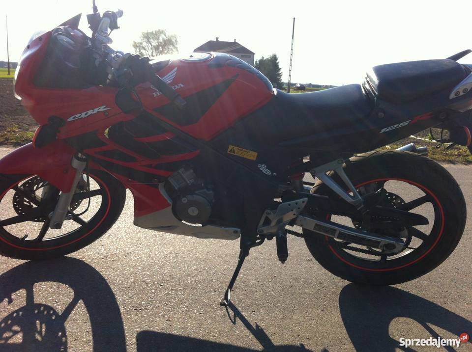Honda CBR 125R Idealny stan nie nsr rs yzf ybr Łuków