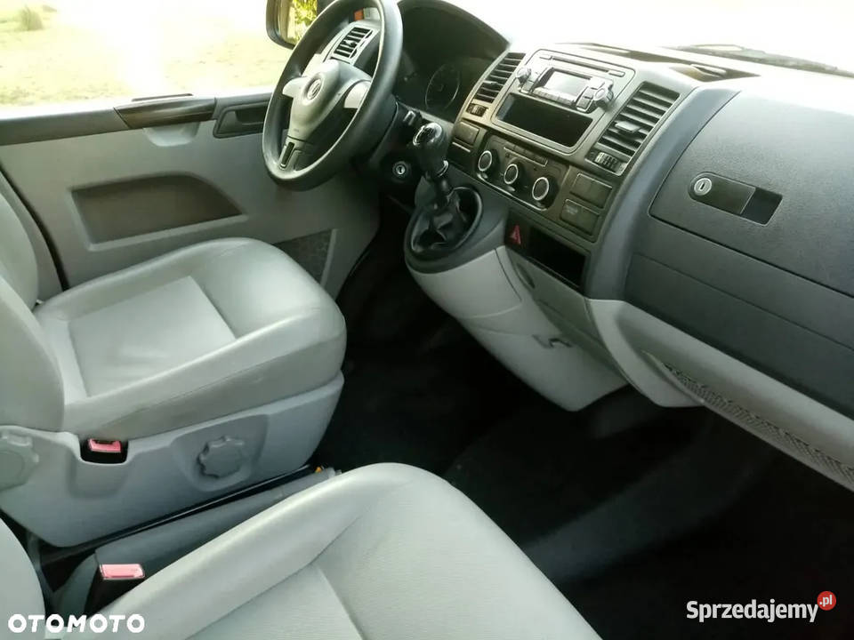 Volkswagen Caravelle long 9 osób Lubczyna