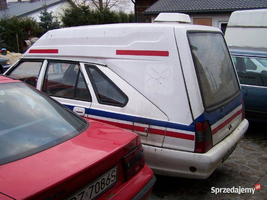 Polonez Cargo Ambulans Celestynów