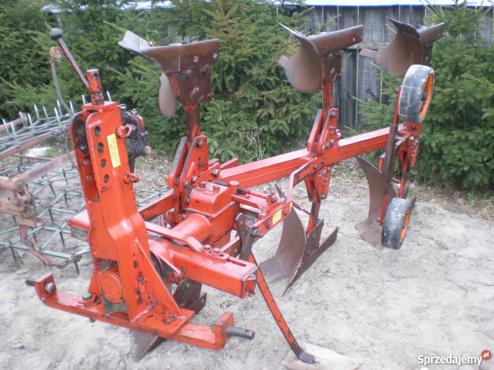 pług 3 skibowy obracany krone