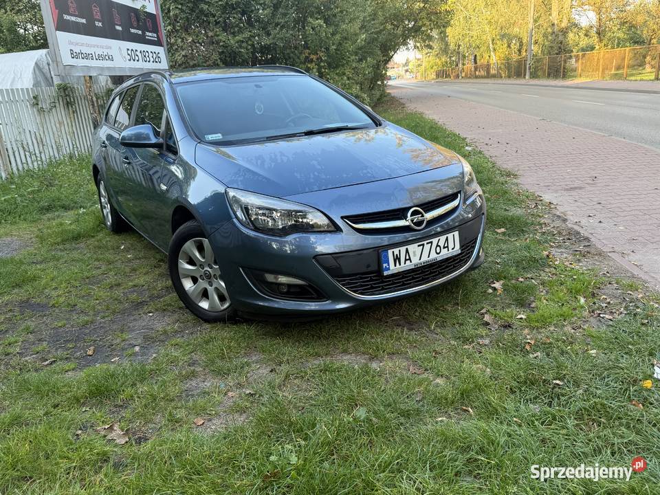 Opel Astra J 16 Sports Tourer lubelskie sprzedam