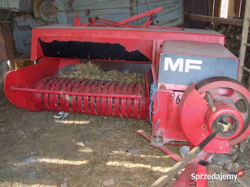 Prasa kostkująca MASSEY FERGUSON 124 Massey Ferguson Szyk