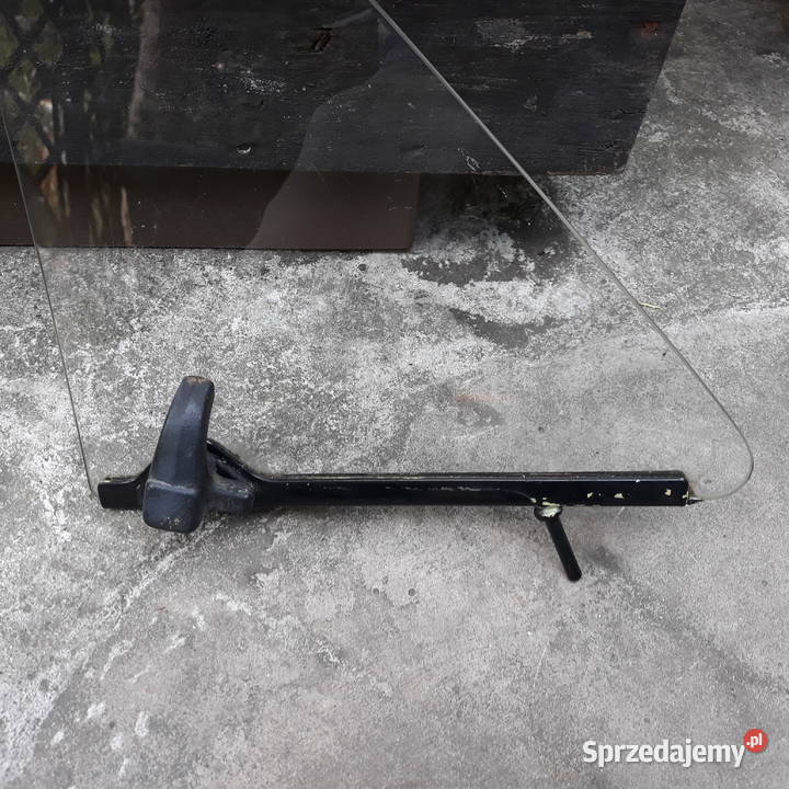 Szyba trójkątna lewa Fiat126p Leszno