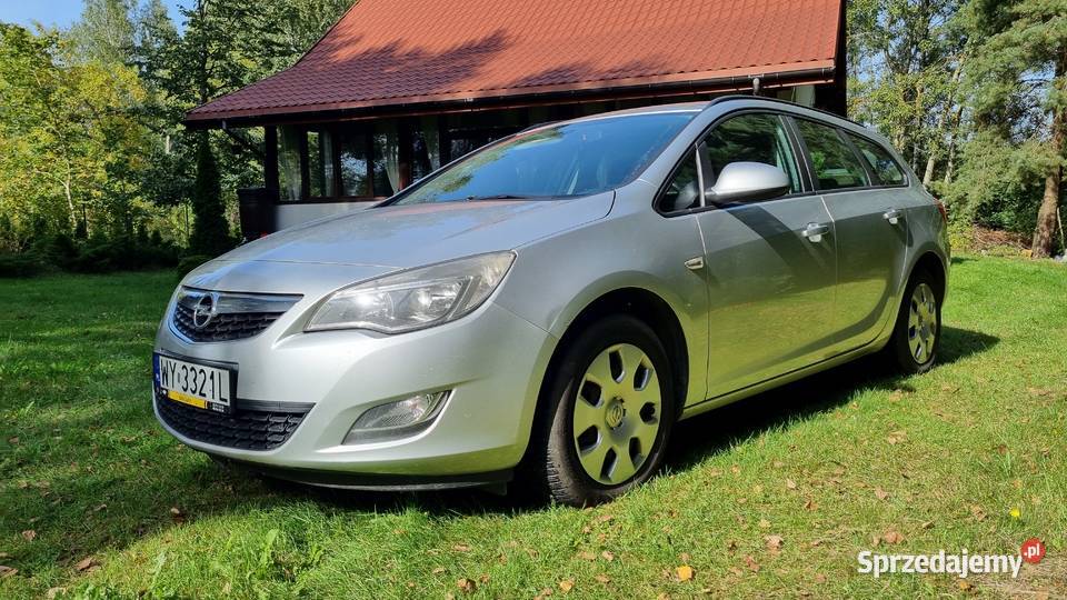Opel Astra IV 17 CDTI SportsTourer